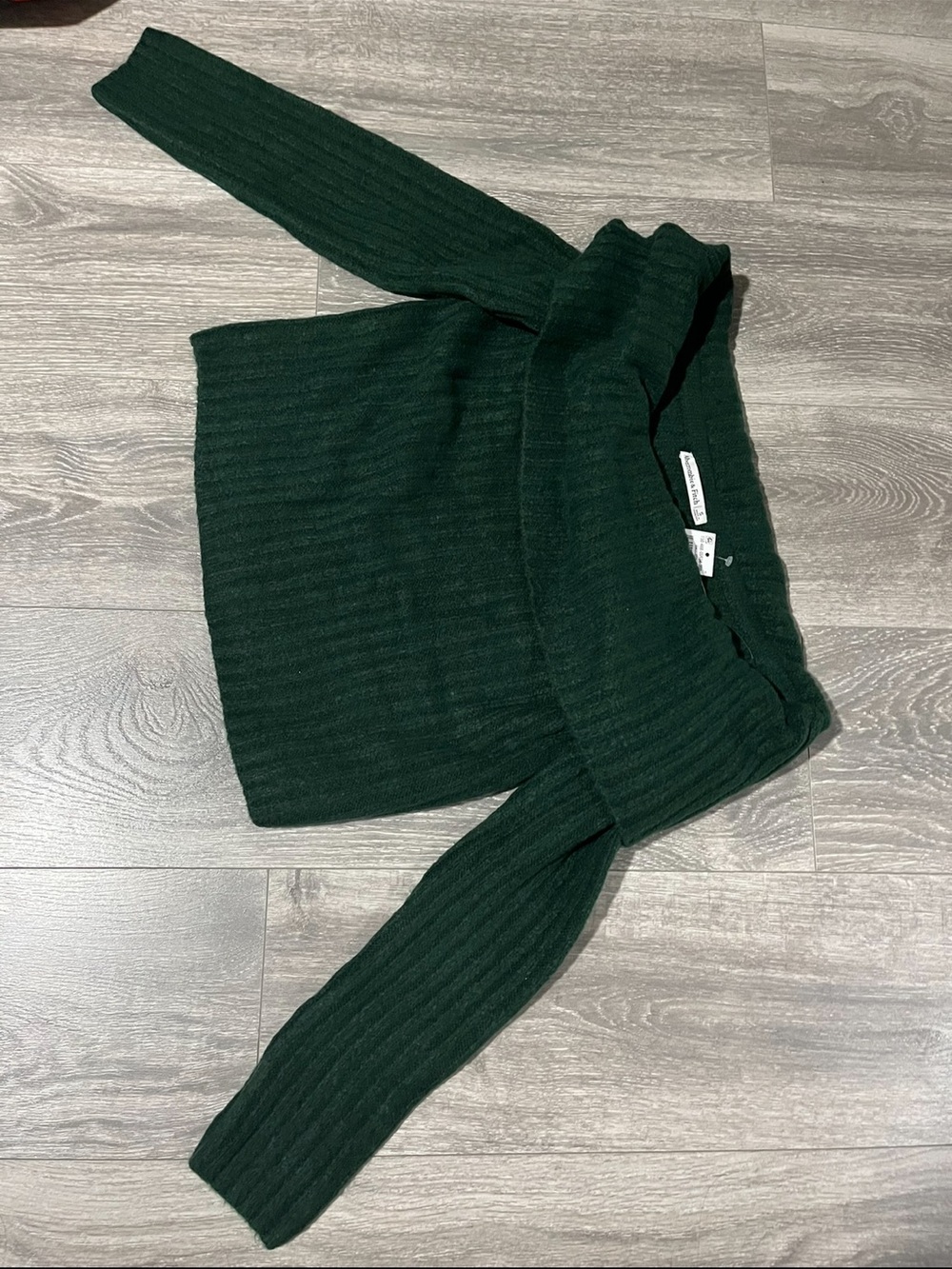 Abercrombie & Finch Dark Green Off-Shoulder Ribbed Women's Sweater